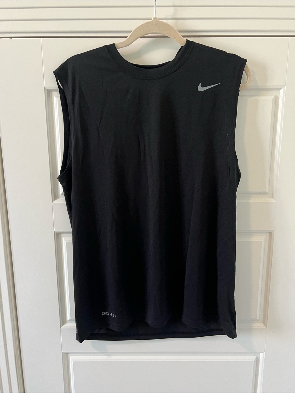 Nike Black Men’s Sleeveless Athletic Tank with Silver Swoosh